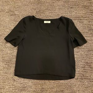 Aritzia Black V-neck crop